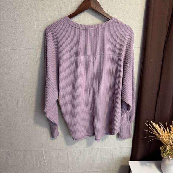 Jane + Delancey Top Size M Light Purple Soft Stretch Knit Long Sleeve Round Neck - Picture 8 of 11